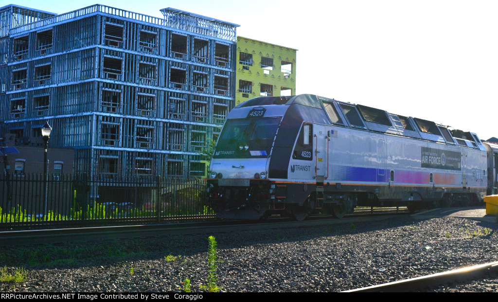 Cab to Long Hood Shot NJT 4523